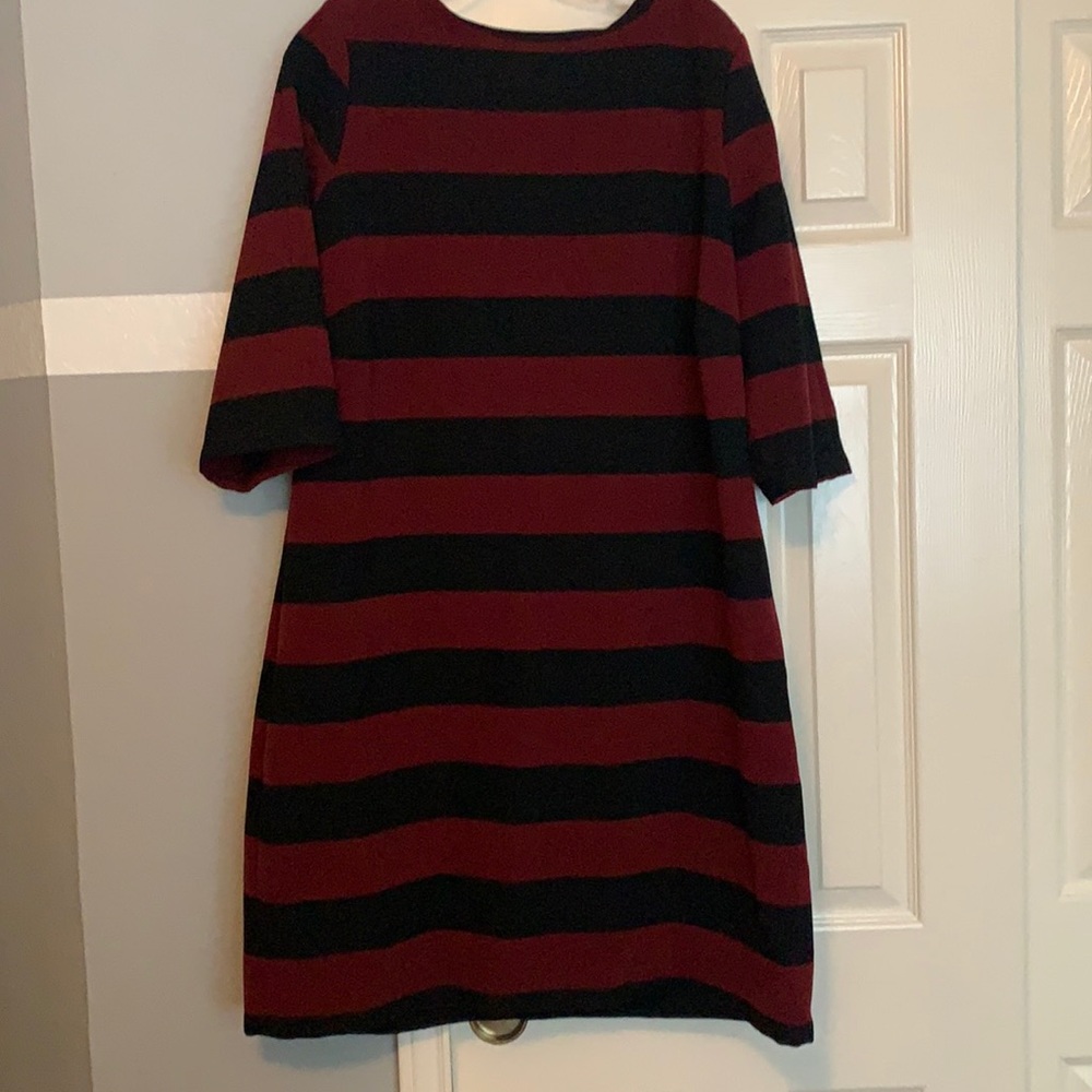 Burgundy/ black ponte shirt dress (size 20-22)